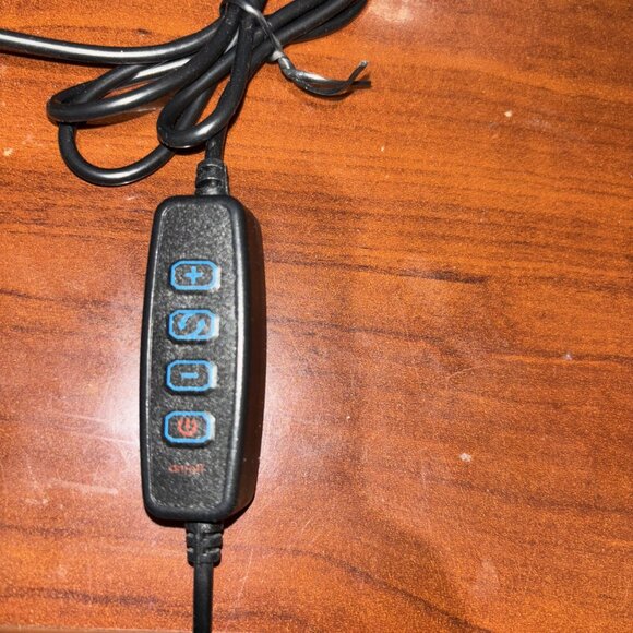 Ring Light 8” with Tripod Stand - Picture 6 of 8